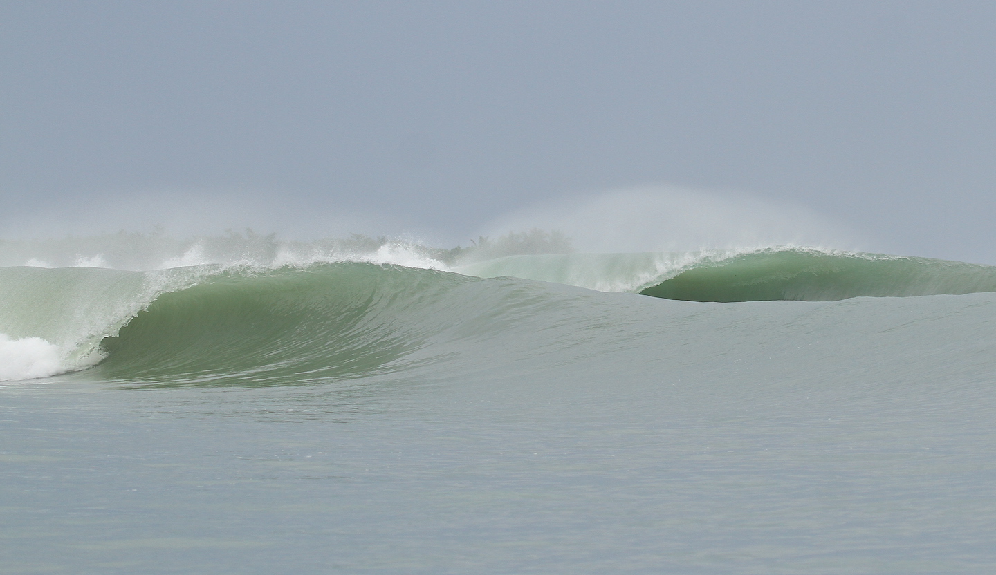 Afulu: One of the premier waves in the area, Afulu can produce some amazing tubes and highly rippable walls in between. Works best when Asu is maxing out on light wind days.